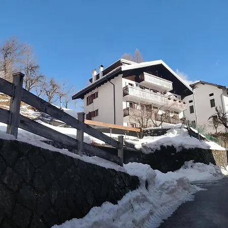 La Casa Dei Cervi A Vinigo Apartment *