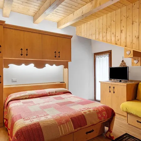 La Casa Dei Cervi A Vinigo Apartament *